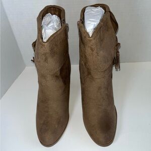 Ollio Women’s Suede Heeled Boots Size 9